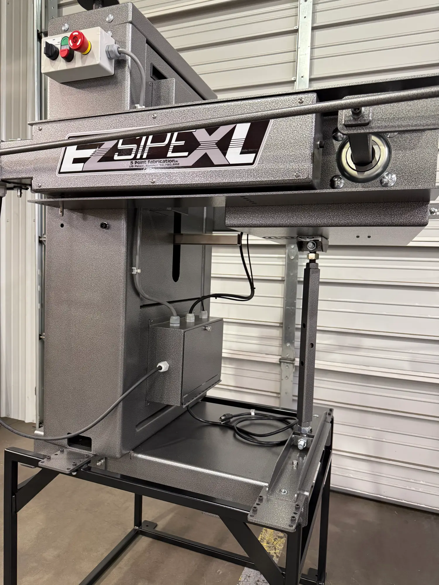 EZ sipe and grooving on a stand